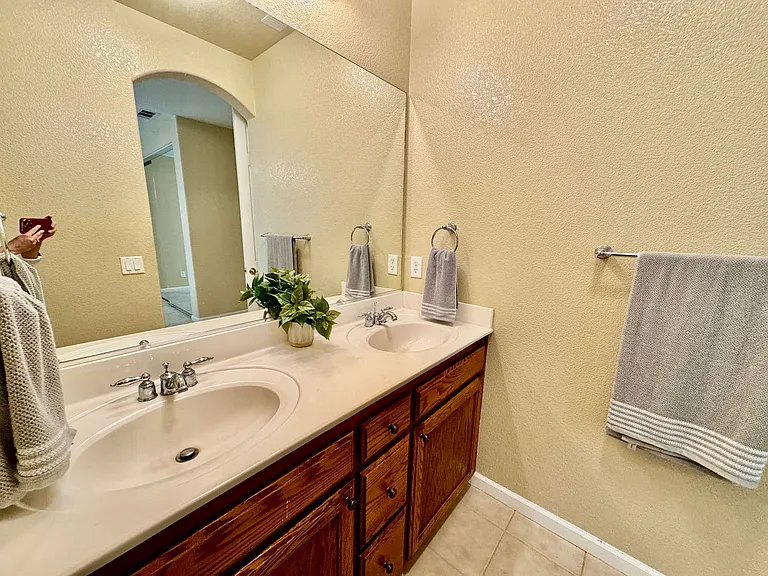 824 El Tesoro Ln — Photo 9