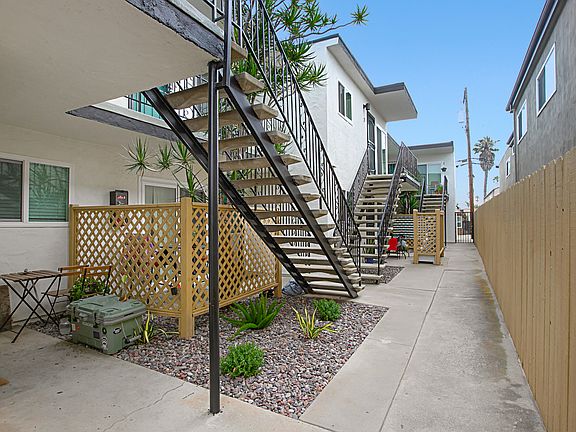 2nd image of 4567 Hawley Blvd APT 4