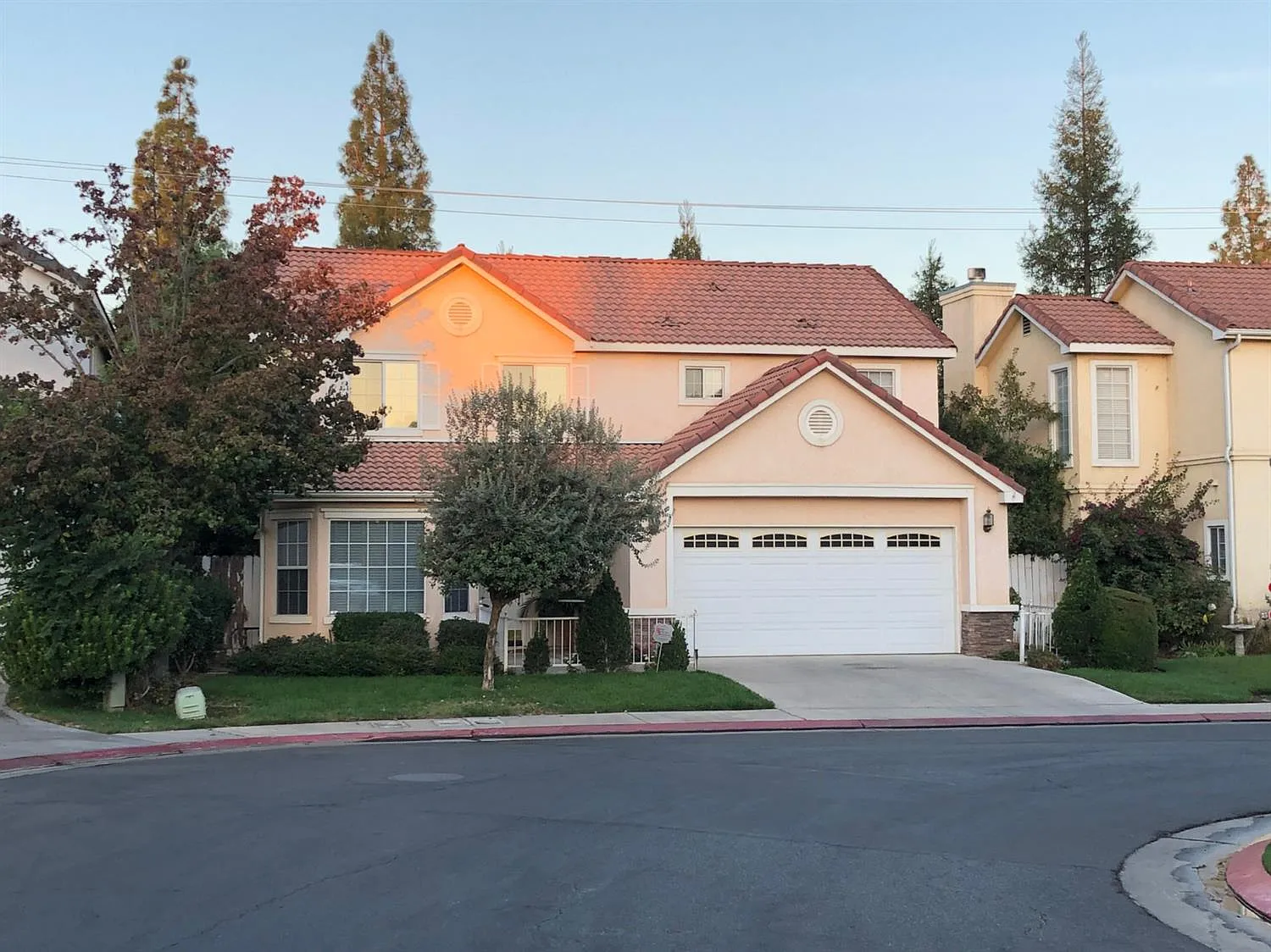 6423 N Leslie Ln photo 1