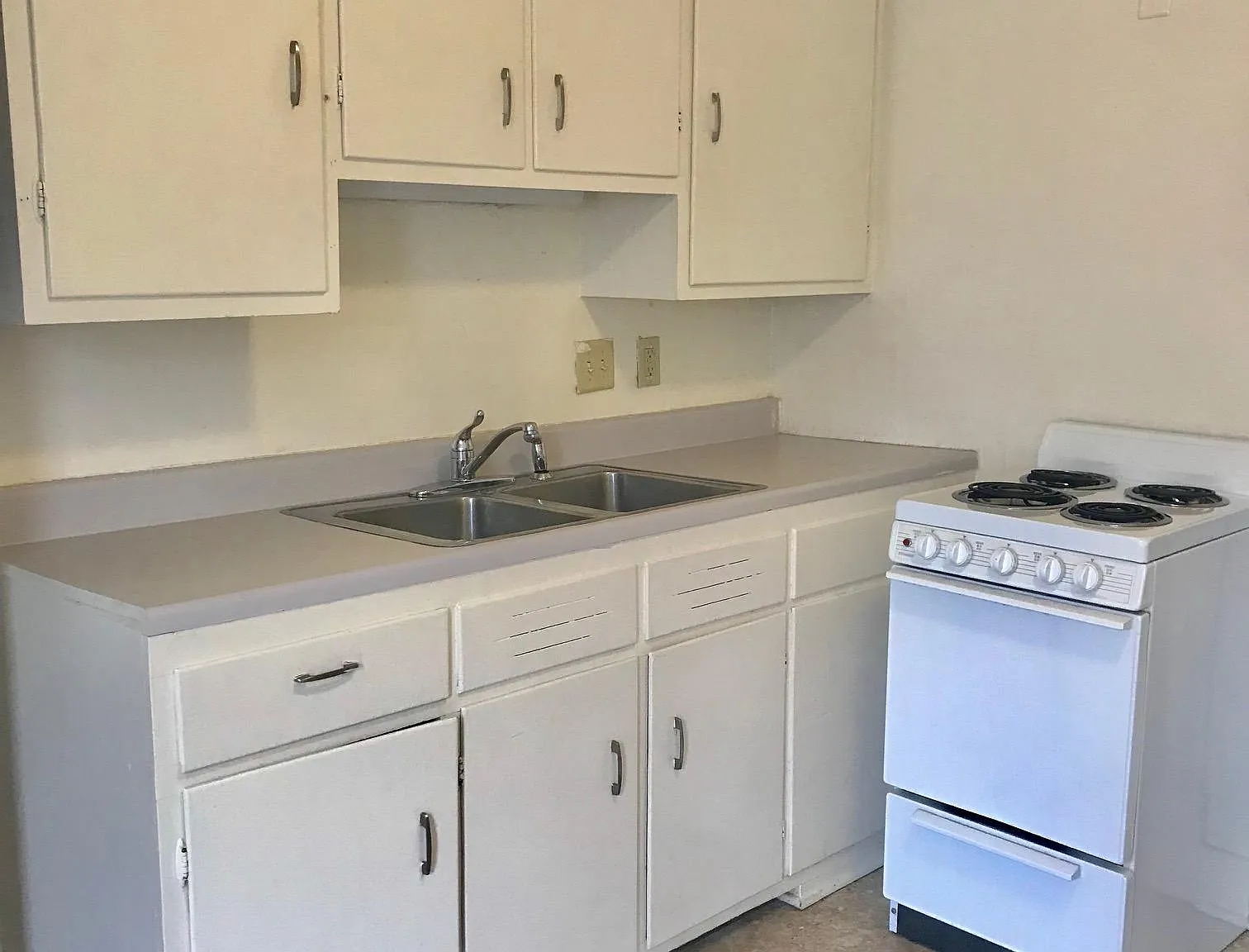 Studio, $1,400 — Photo 4