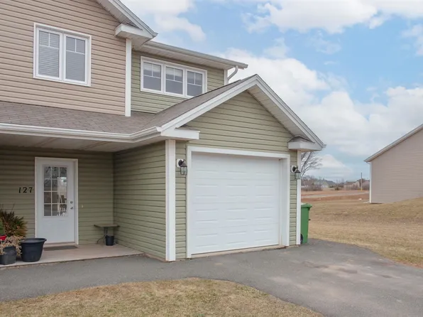 127 Heron Dr, Stratford, PE C1B 0L5