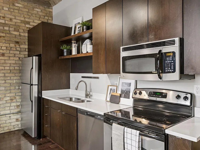 618 Washington Ave N #500 — Photo 11
