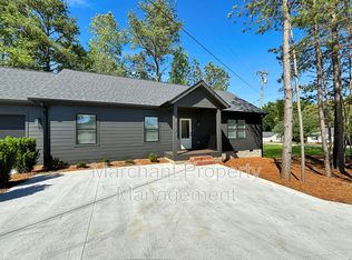 3717 Greenpond Rd, Woodruff, SC 29388