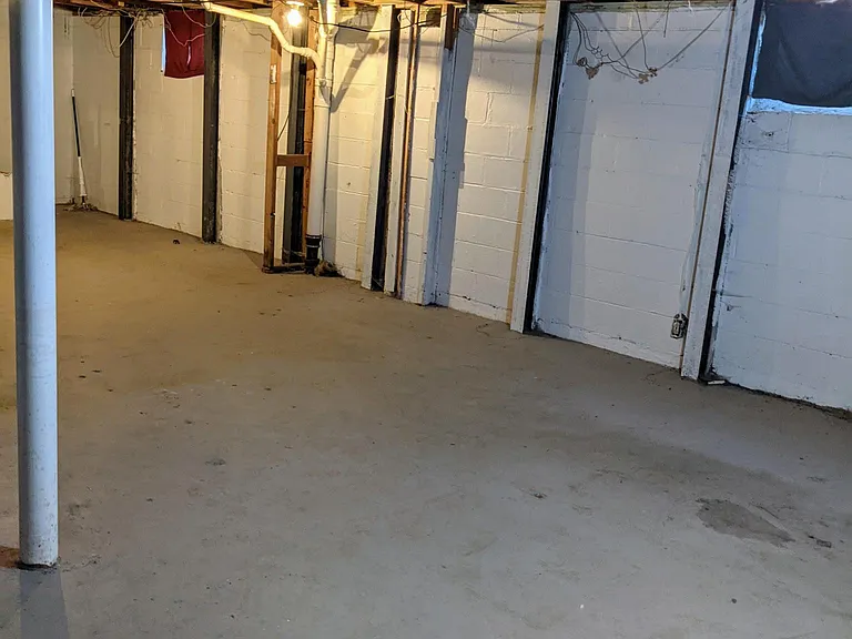 543 Woodbury Ave — Photo 23