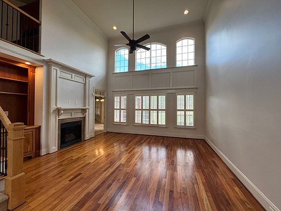 3rd image of 324 Waterville St