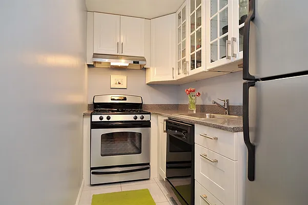 Sold by Corcoran | media 8