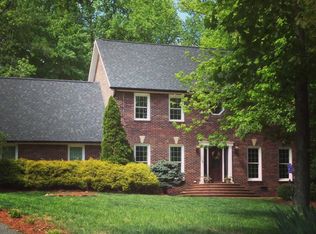 105 Elizabeth Ct, Mount Holly, NC 28120