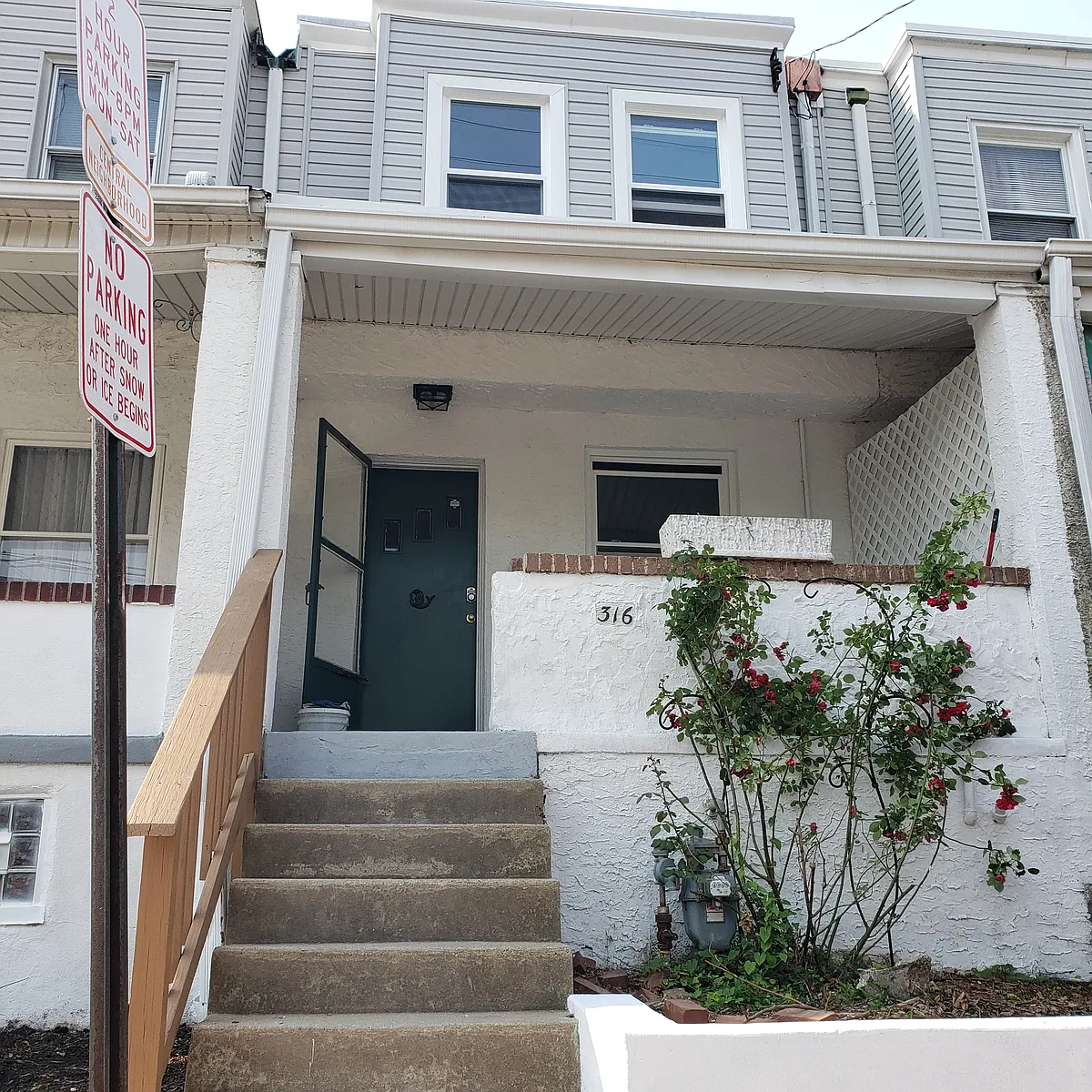 Building Photo - 316 Woodbine Ave