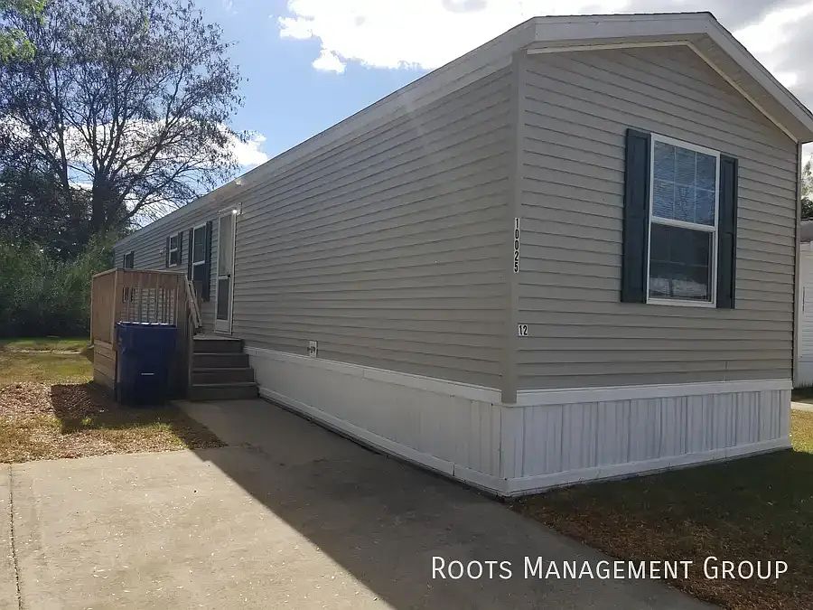 1st image of 10025 Joan Dr #121