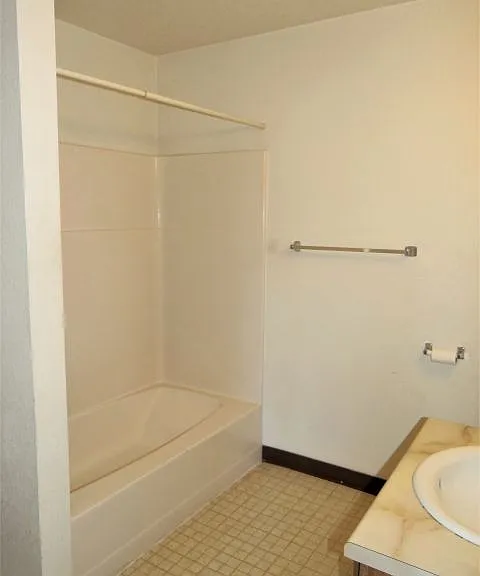 1117 17th St W #SEE DESCRIPTION — Photo 5