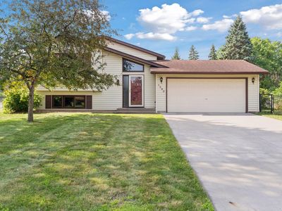 1392 Jonquil Ln, White Bear Township, MN, 55110