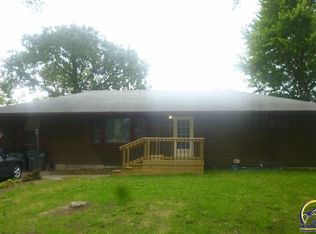 1214 Santa Fe Trail Rd, Emporia, KS 66801