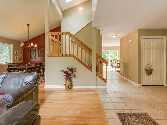 4th image of 1154 Lakewood Dr