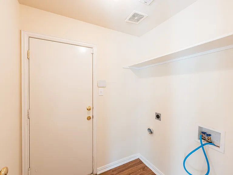 4609 Gardenia Way — Photo 30