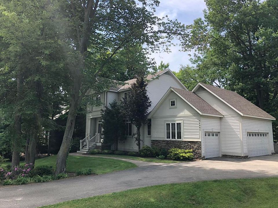 1st image of 14891 Creek Edge Dr