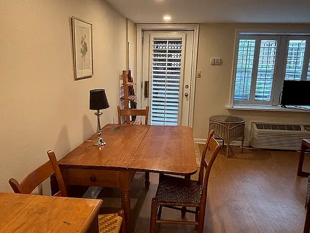 2109 N St NW #B — Photo 7