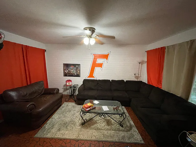 3125 W University Ave — Photo 3