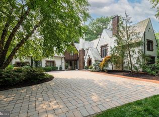 700 Golf View Rd, Moorestown, NJ 08057