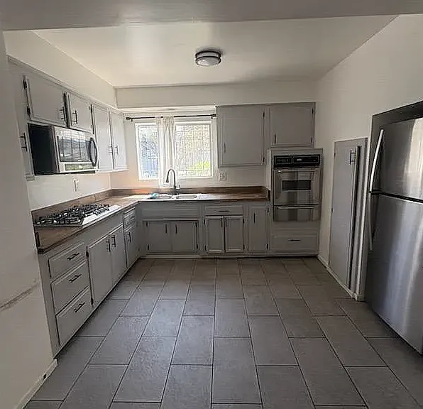 11643 Eucalyptus Ave #A — Photo 1