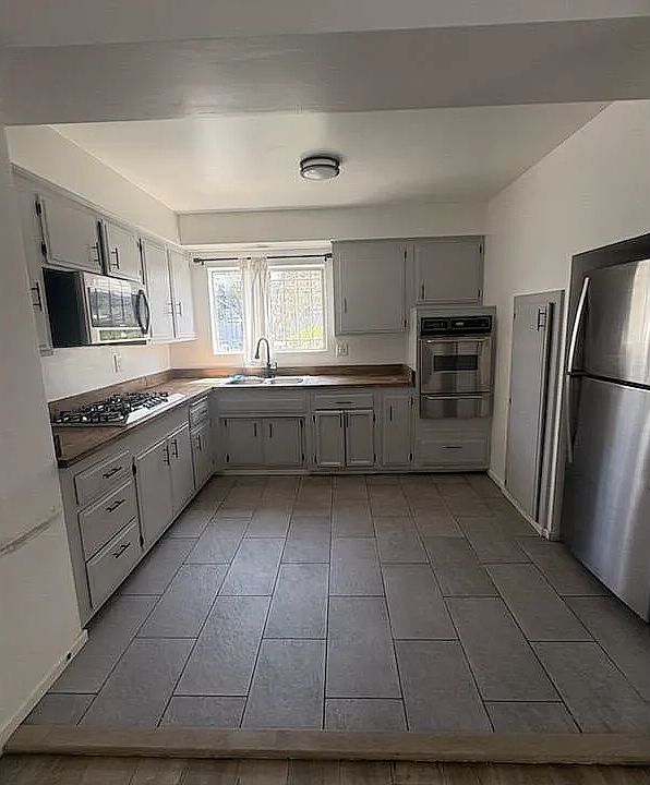 1st image of 11643 Eucalyptus Ave APT A