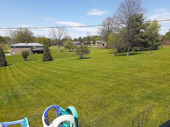 4th image of 102 Quail Ct