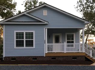 108 SW 16th St, Oak Island, NC 28465