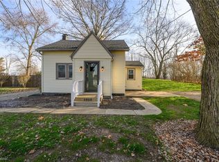 4060 Hambleton Ave, Louisville, OH 44641