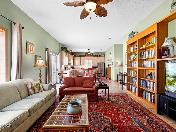 3rd image of 21504 Palm Ave