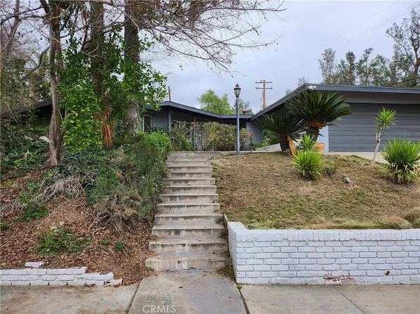 3923 Chiquita Ln, San Bernardino, CA 92404