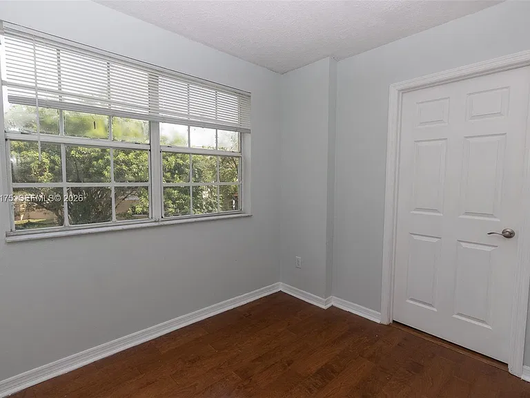 18308 NW 68th Ave #L — Photo 8