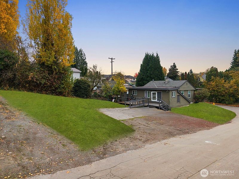 3rd image of 9018 7th Avenue S