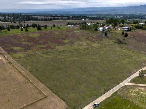 1251 Filly Ln, Victor, MT 59875