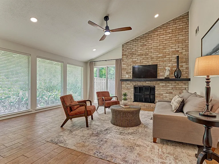 2351 W Settlers Way — Photo 10
