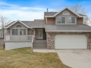 11722 S Oak Manor Dr, Sandy, UT 84092