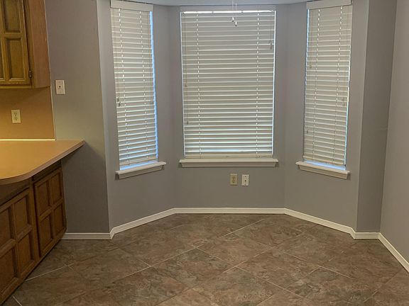 5th image of 8843 S 74th East Ave