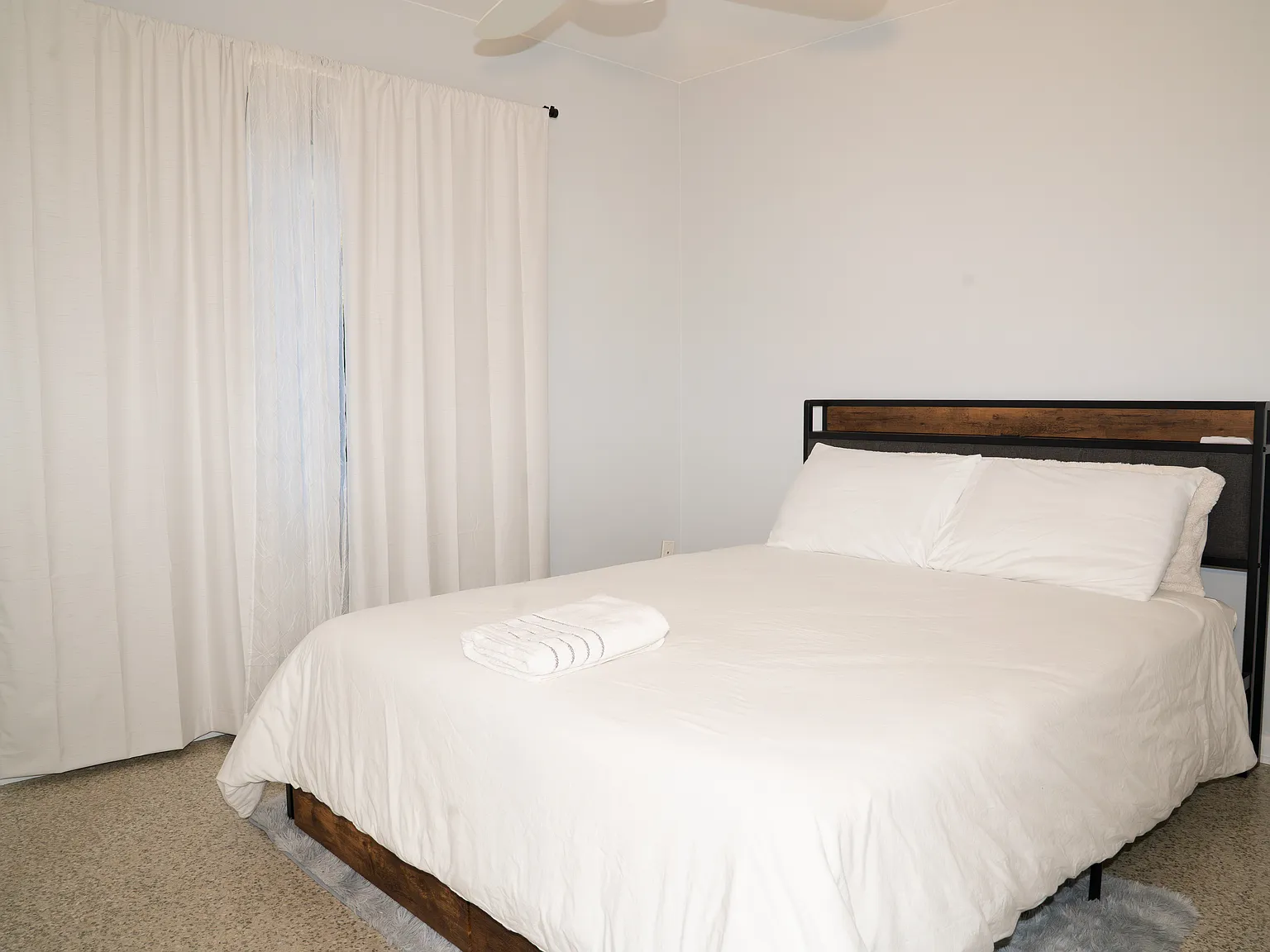 3465 NW 1st Ct — Photo 4