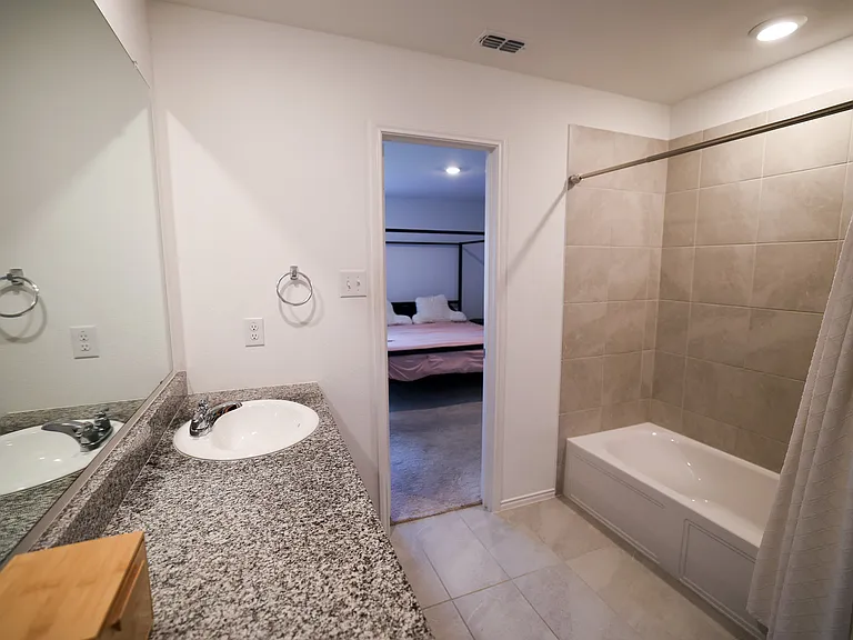 1361 Beach Dr — Photo 22