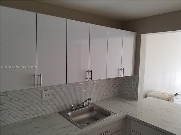 4th image of 8000 Fairview Dr APT 206