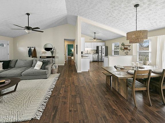 4th image of 1137 Terra Rosa Dr