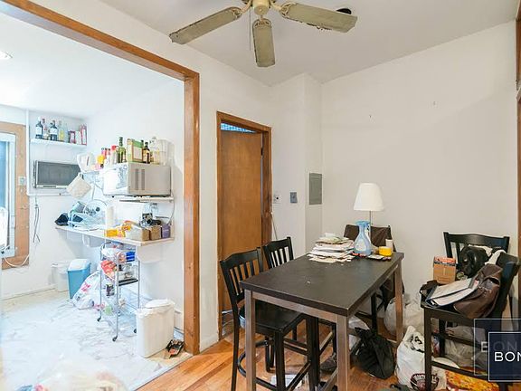 2nd image of 520 E 6th St APT 07