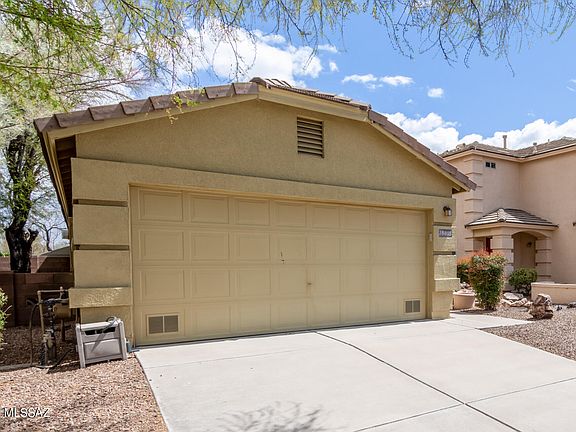 3rd image of 18405 S Dawn View Dr