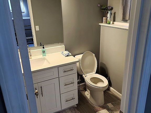 Basement 1/2 Bath