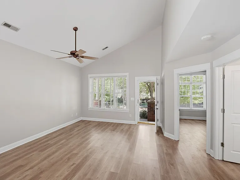 11355 Deer Ridge Ln — Photo 10