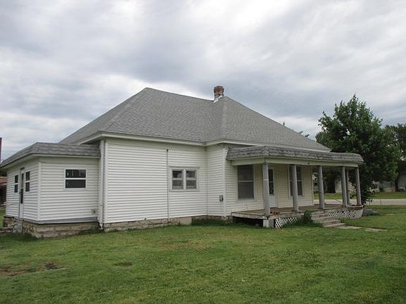 4th image of this home