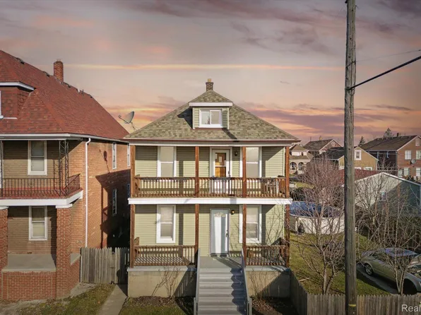 1983 Belmont St, Hamtramck, MI 48212