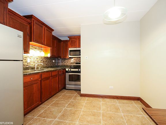 3rd image of 5334 Waterbury Ct APT 2202