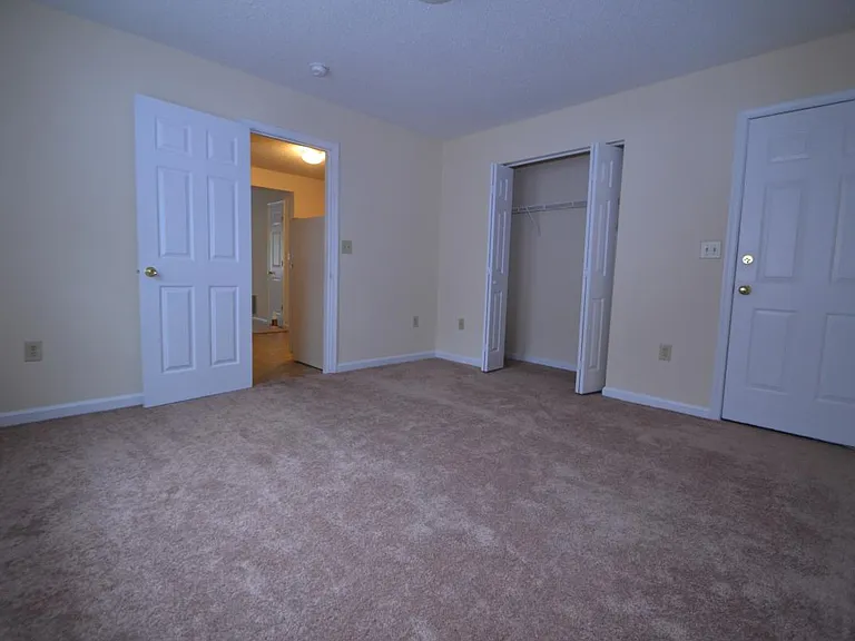 116 Carman Ave #4 — Photo 9