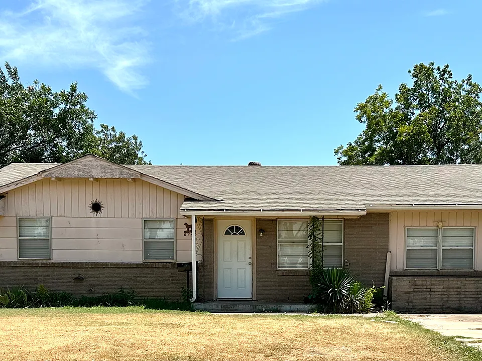 6920 S Drexel Ave
