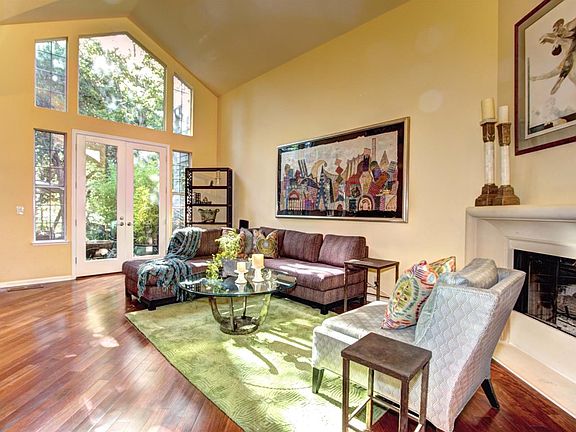 5th image of 12759 Saratoga Woods Cir