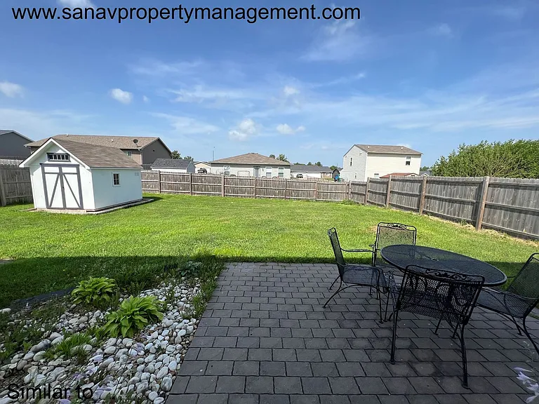 360 Hillside Dr — Photo 11